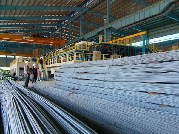Sắt thép cần đạt các tiêu chuẩn về chất lượng, giá cả phải chăng