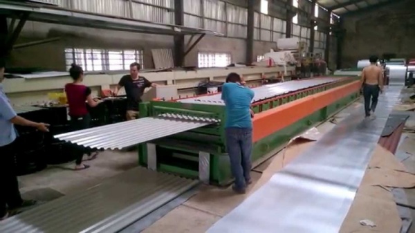Để đảm bảo quyền lợi khi mua hàng, hãy kiểm tra hợp đồng, điều khoản thật kỹ.