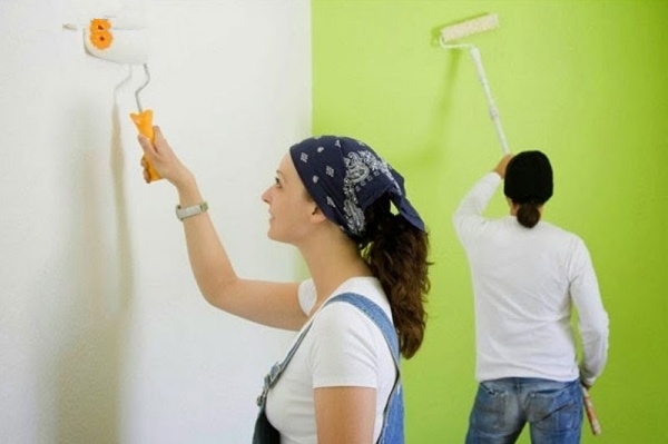 Tự sơn nhà vừa giúp bạn có thêm trải nghiệm thú vị, vừa giảm thiểu chi phí xây nhà